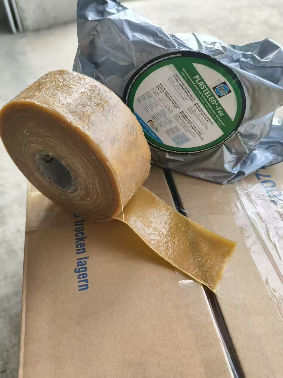 PLASTELEN เทปเพโทรลาทัม